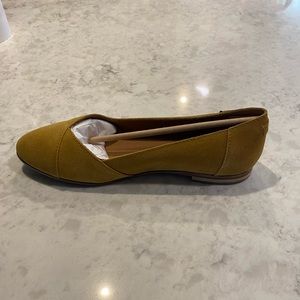 Toms Suede Julie Flats